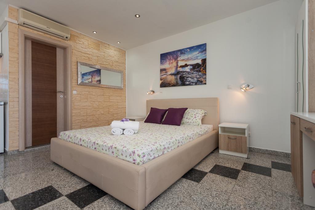 Apartments Paradis Rovinj Zimmer foto