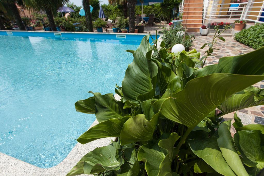Apartments Paradis Rovinj Exterior foto