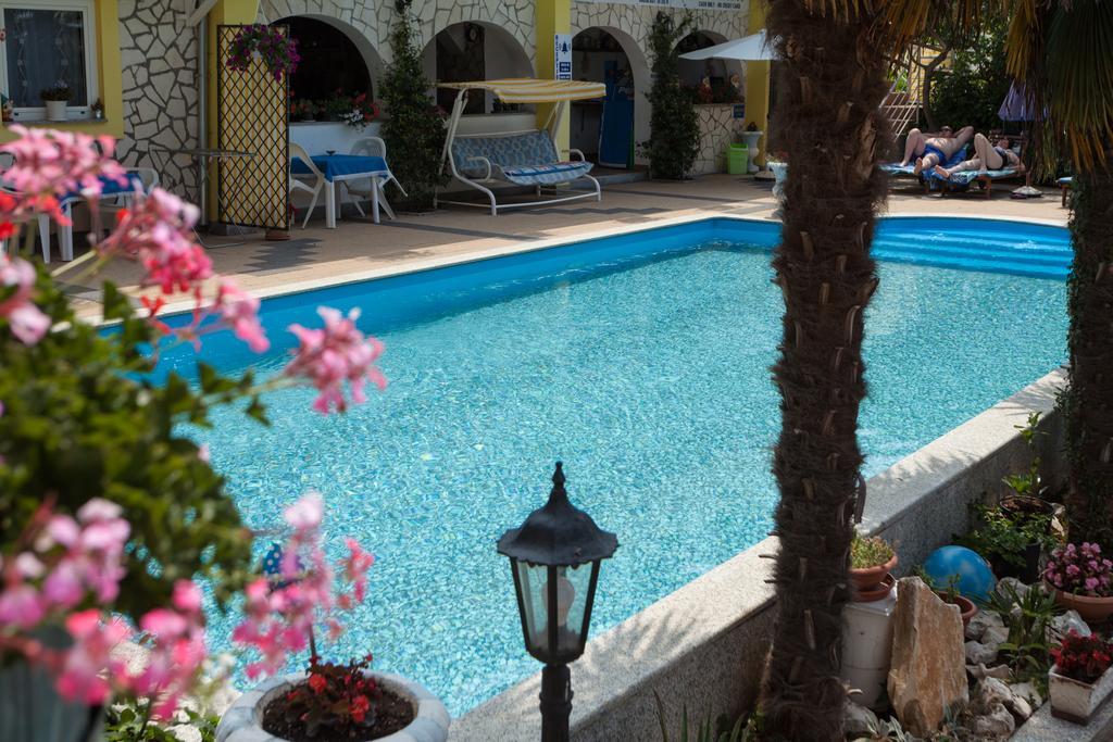 Apartments Paradis Rovinj Exterior foto